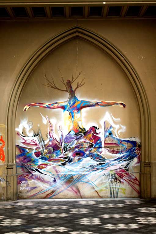 Ainsi Squat il @ Eglise Gesu