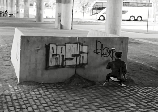 Bombing Alone-511