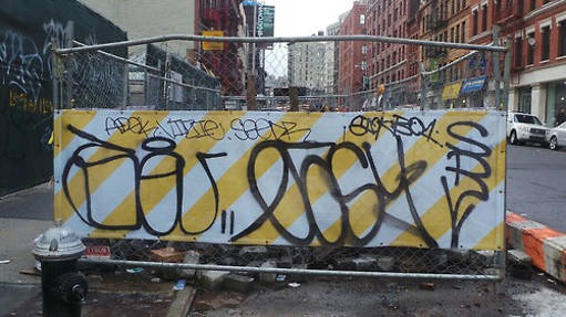 War On Graff-04-511
