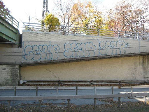 Trahi par Instagram 01-511