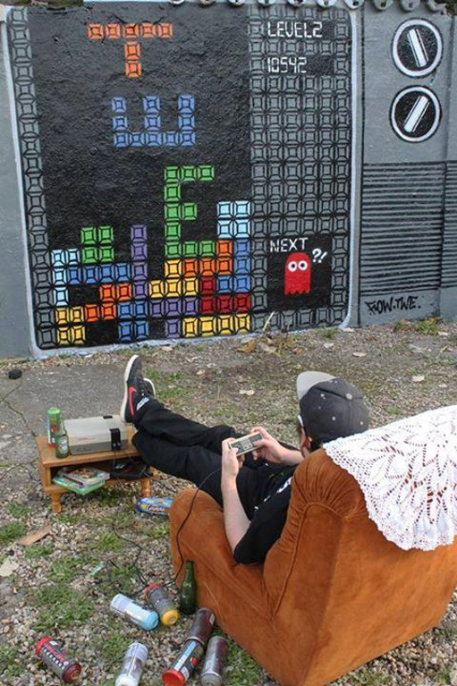 Retro Gaming. Flow / TWE CREW